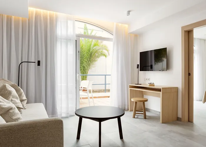 Sunwing Fanabe أذيخي